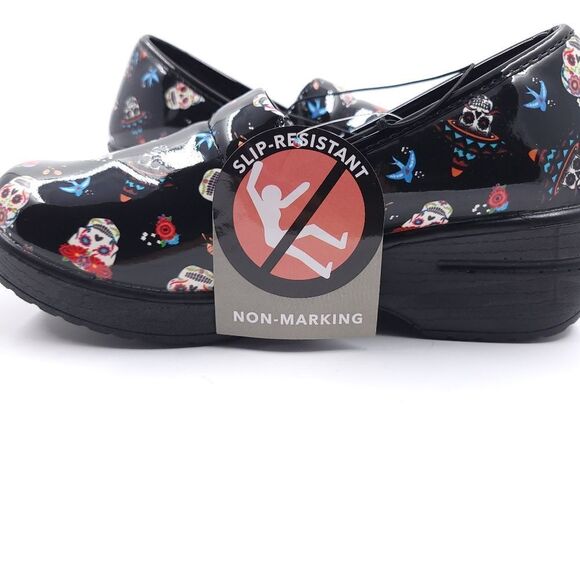Easy Spirit Laurie Day of the Dead Skulls Black Clogs Womens 6M Slip Resistant - Picture 8 of 13